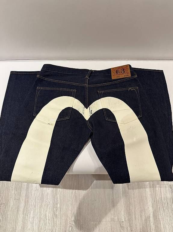 Jeans: EVISU Daicock Jeans / GR 32 x 34 – Usato da Wädenswil venduto da user00643436