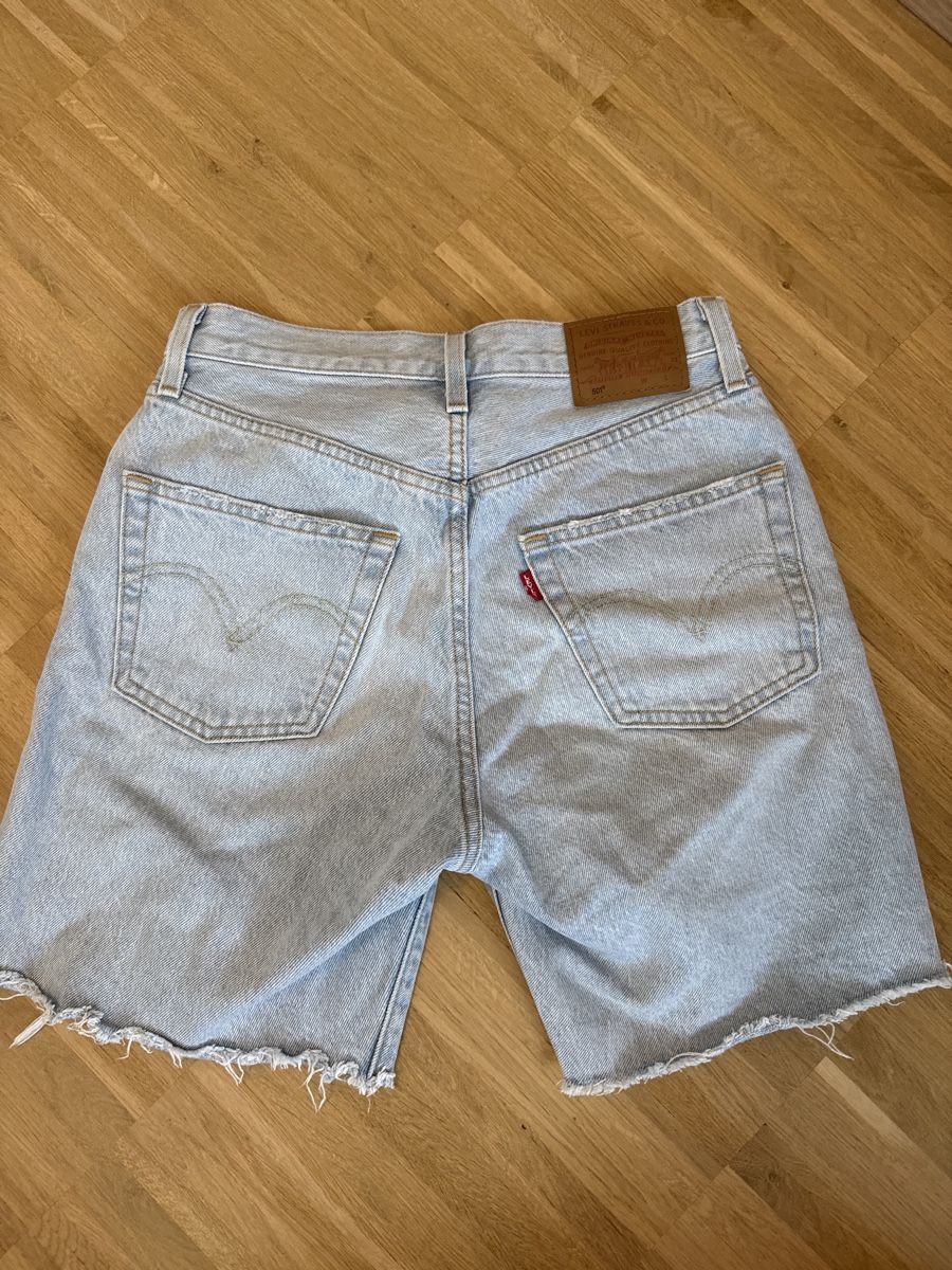 Levi's Pantalons: Levis Shorts Denim hellblau – Neuf (Voir description) à Oberengstringen par win_2q9m 3