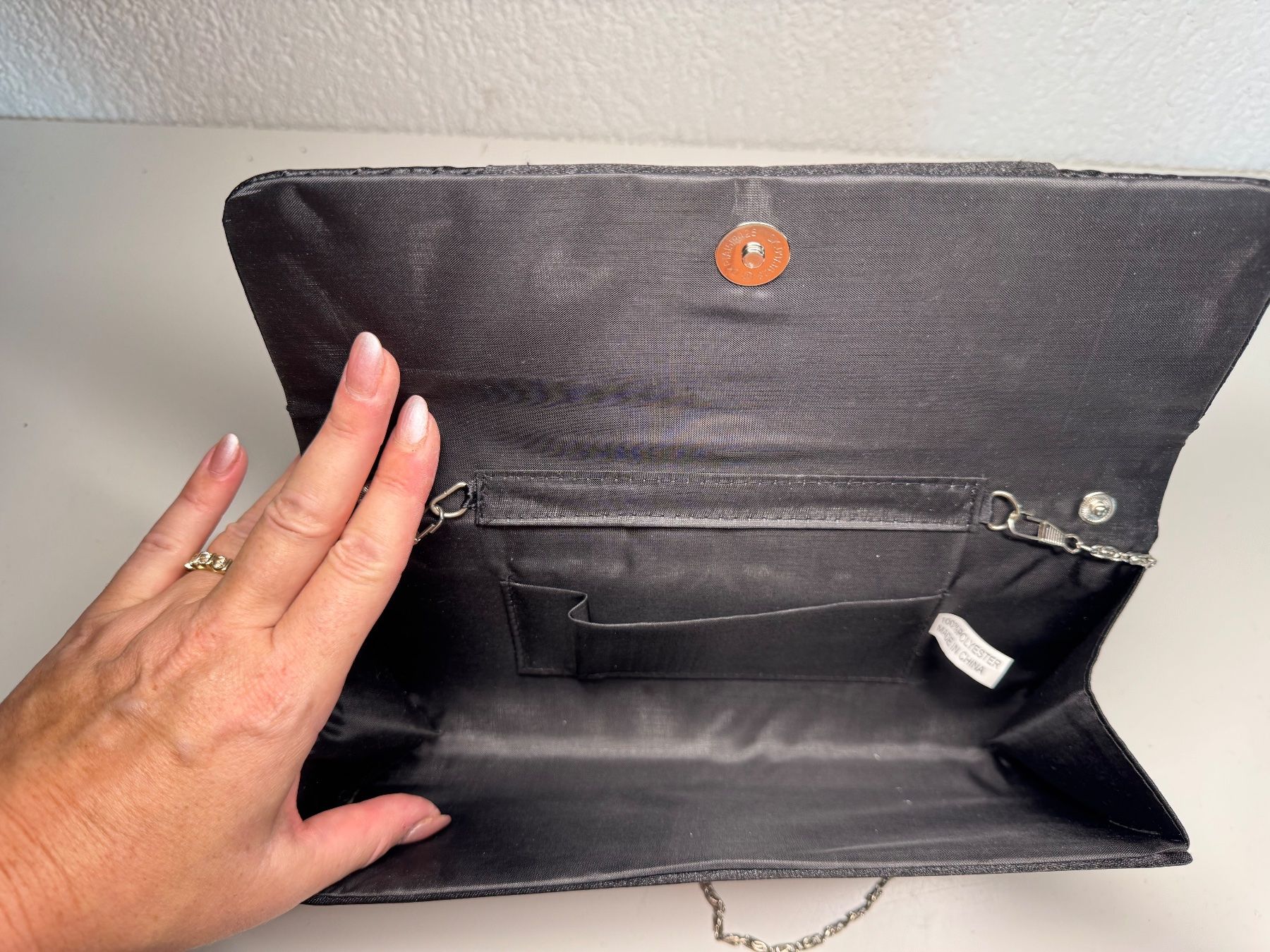 Borse da donna: Elegante schwarze Clutch – Usato da Grosswangen venduto da shoes.bags.and.co 4