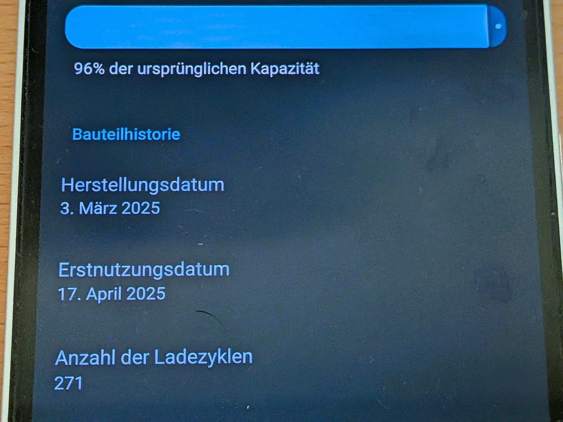 Google Telefoni cellulari / Smartphones: Google Pixel 9a mit GrapheneOS – Usato da Pfäffikon SZ venduto da RainerZuefall 7