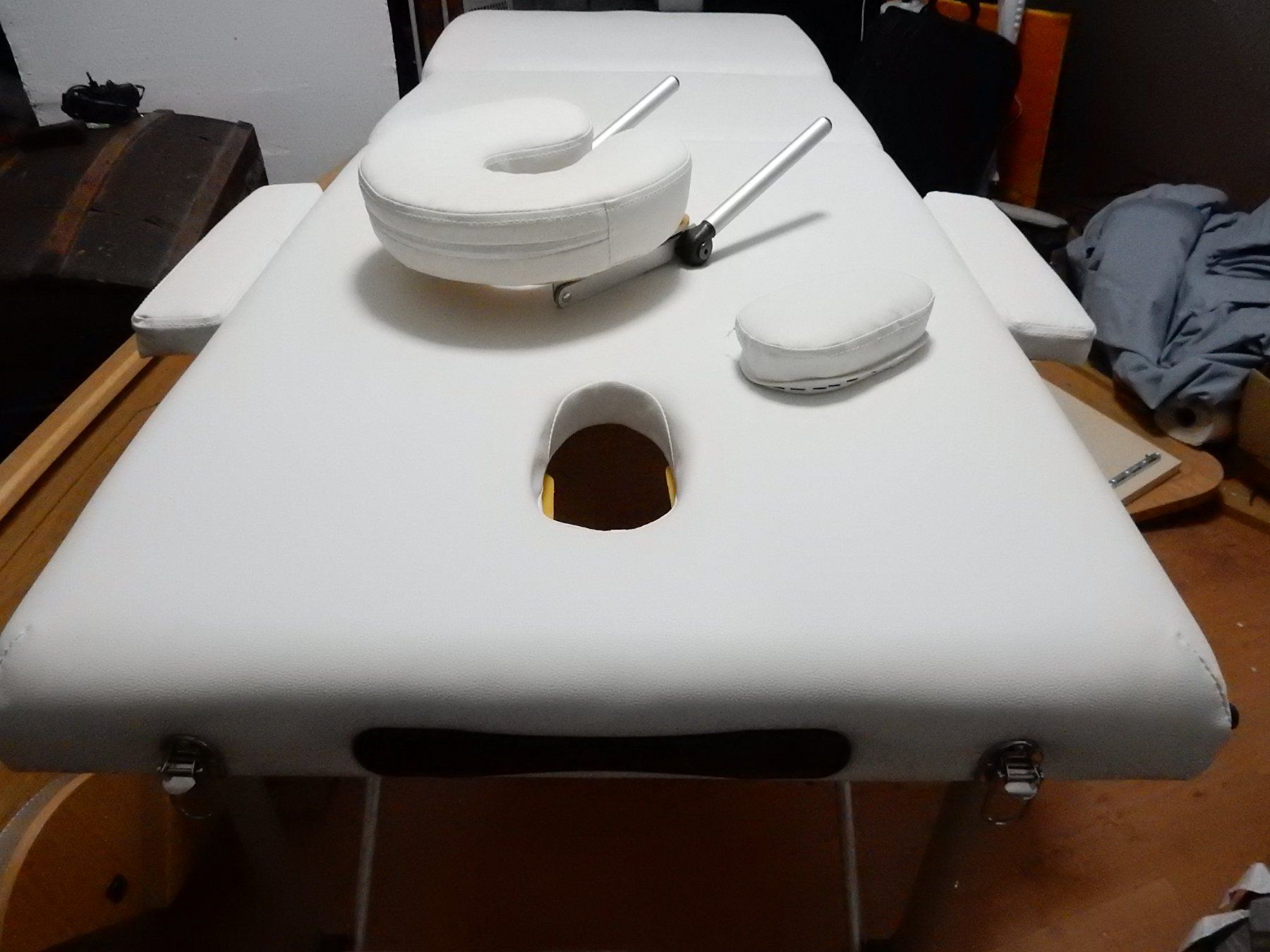 Gonser Lettini & sedie per cosmetici: Massage Liege Top Zustand – Nuovo (secondo la descrizione) da Balsthal venduto da Subaru11 6