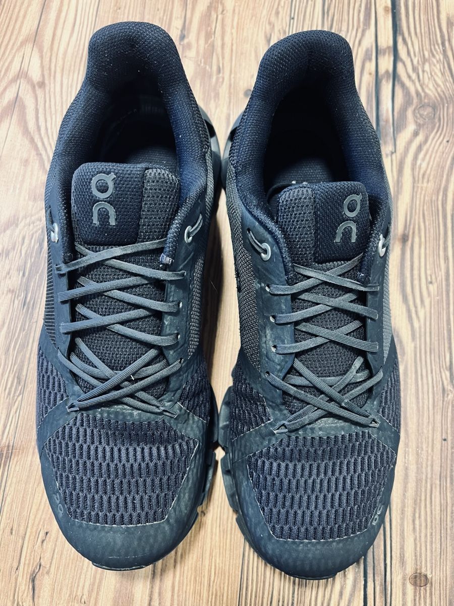 On Scarpe da uomo: On Cloud Herren Laufschuhe, Schwarz, Grösse 44.5 – Usato da Scuol venduto da ricos81 2