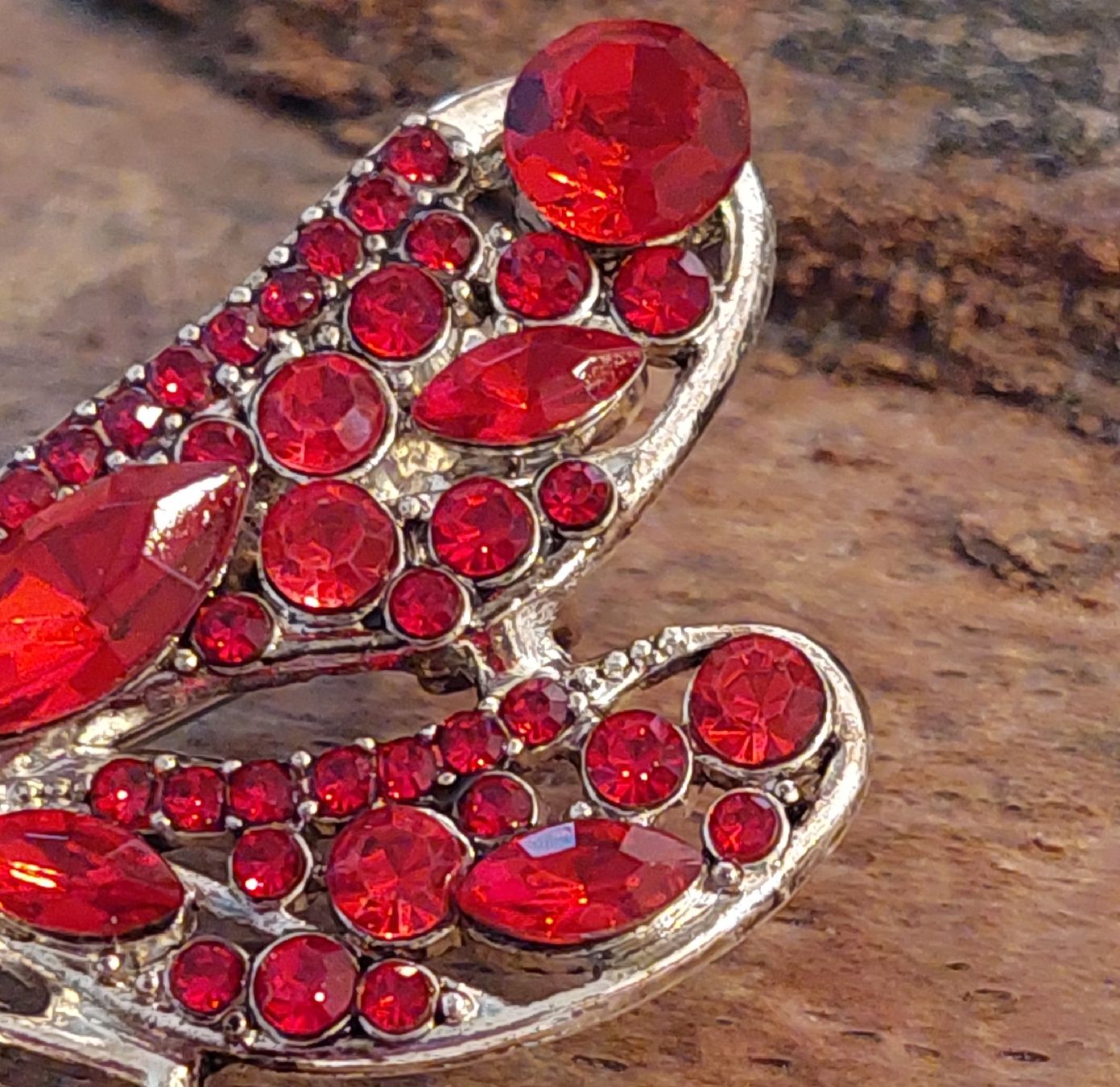 Broschen & Nadeln: Tolle Brosche Libelle rot mit Strass – Neu (gemäss Beschreibung) aus Oberwil BL von Hunajakakku 4