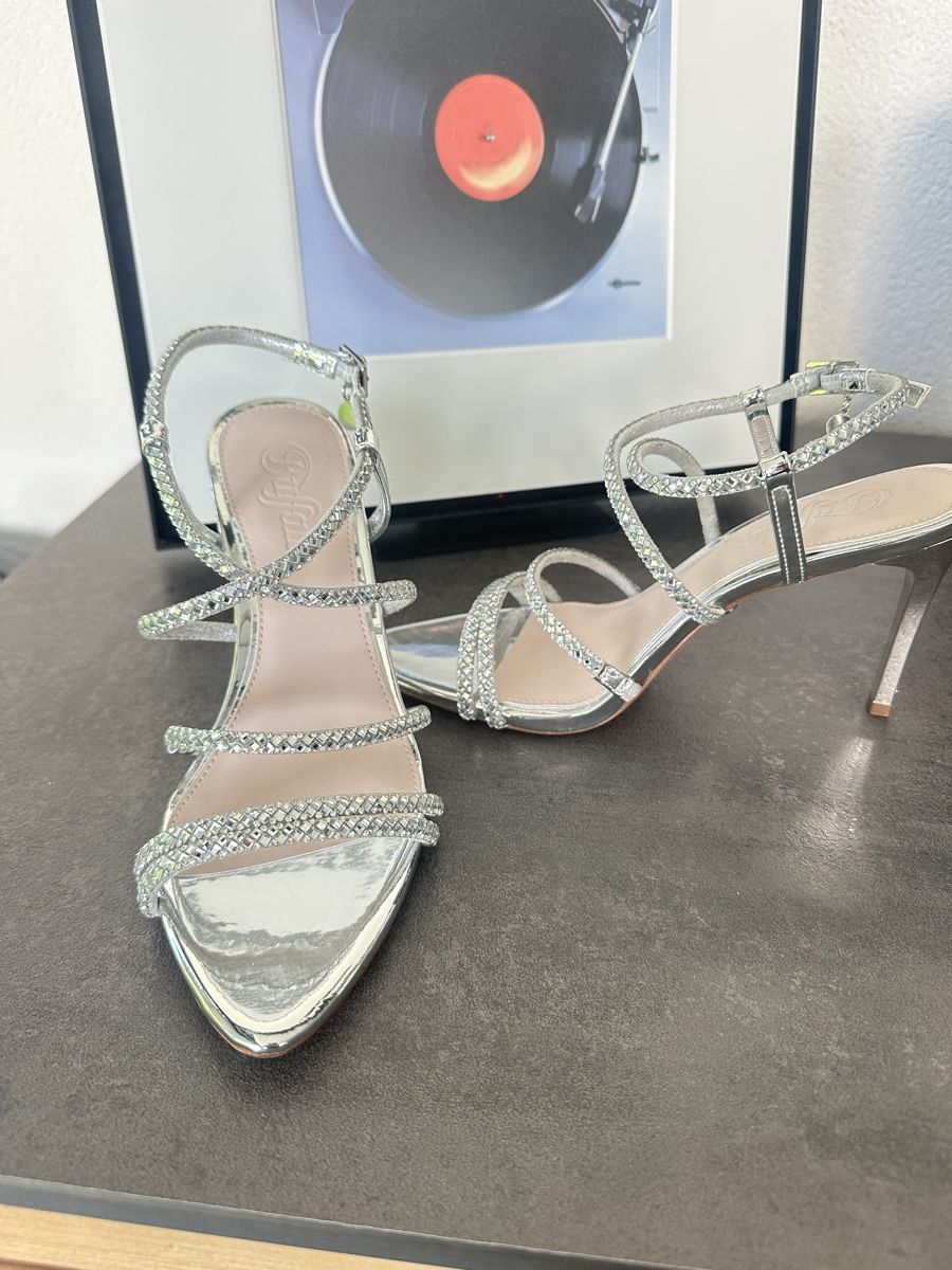 Buffalo Scarpe da donna: Silberne High Heels mit Strass, Grösse 38, neu! – Nuovo e nell'imballaggio originale da Lampenberg venduto da Graziella_ 1