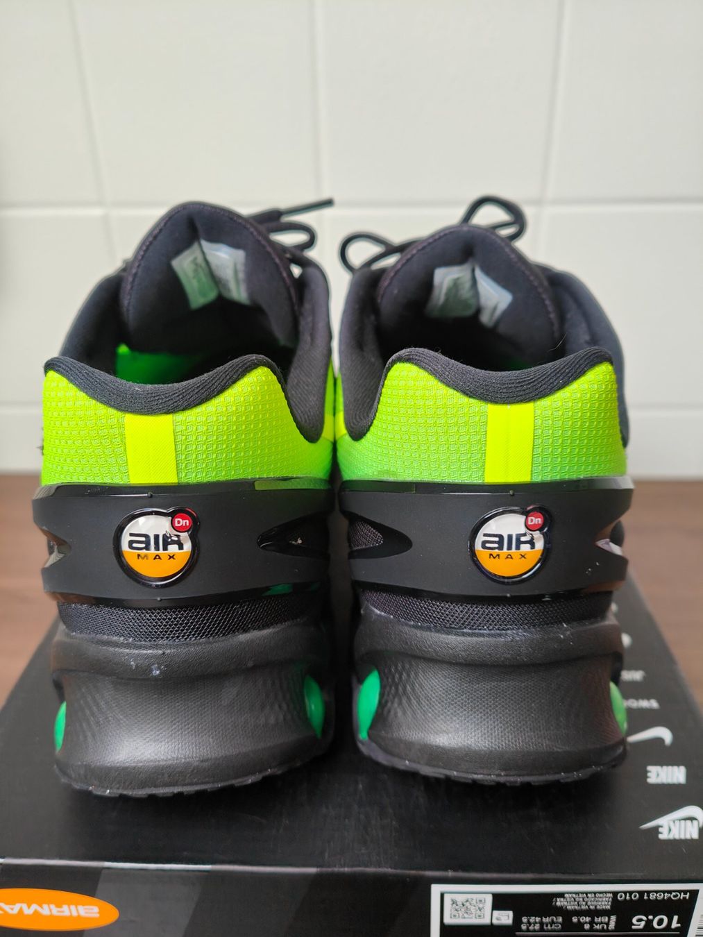 Nike Herrenschuhe: Nike Air Max DN8 – Neu und originalverpackt aus Fleurier von dav_xx8y 3