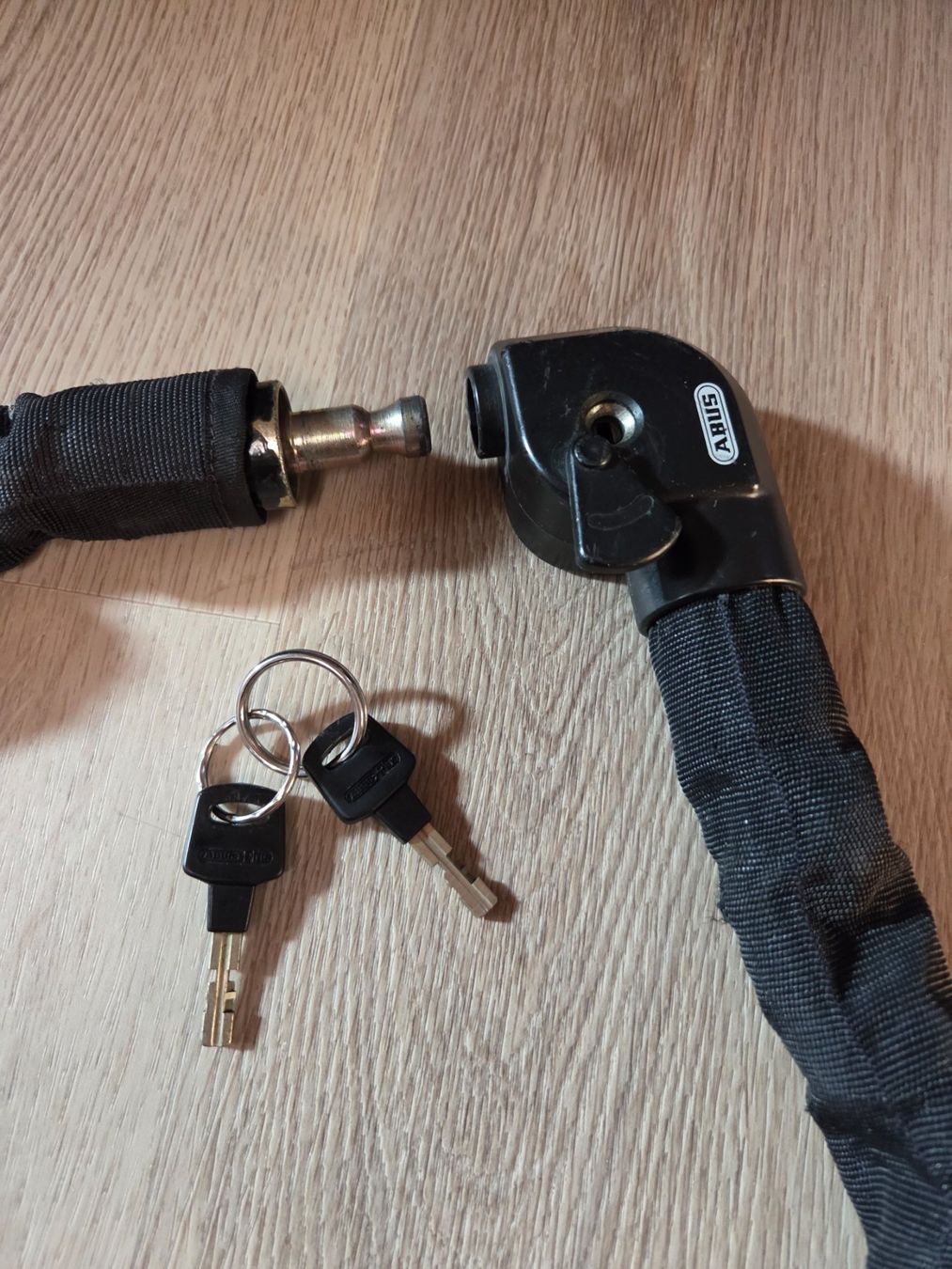Abus Schlösser: ABUS Kettenschloss - Motorrad/Velo – Gebraucht aus Kerzers von andy1050 1