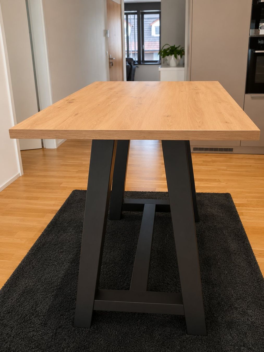 Tables: Bartisch Holz hellbraun / grau – D'occasion à Zwingen par Socke98 3