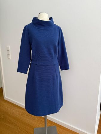 Damen Kleid blau mit Stehkragen