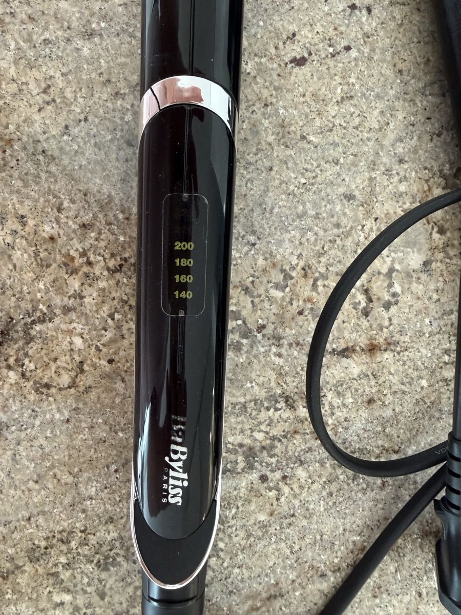 BaByliss Lockenstäbe & Haarglätter: Haare glatter Babyliss – Gebraucht aus Brüttisellen von Bluepurple1 1