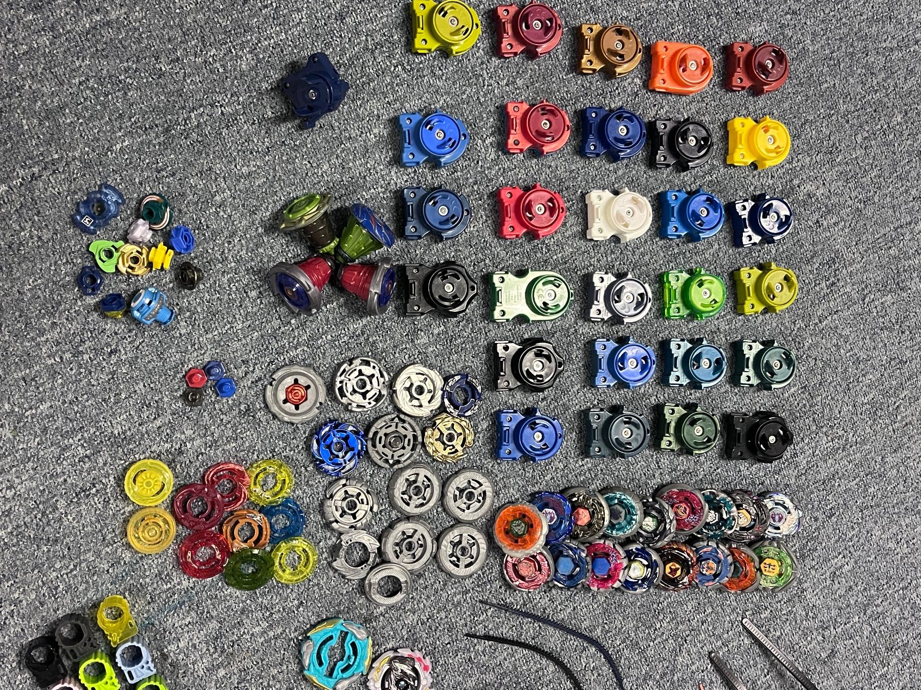 Spielzeuge: Beyblade bundle – Gebraucht aus Zürich von Proton_Slit 4