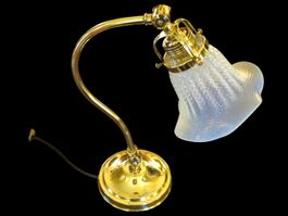 antik Tischlampe Messing Milchglas. Lampe laiton