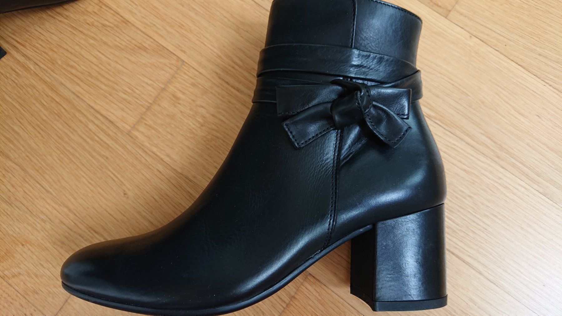 Paul Green Scarpe da donna: Paul Green Damen Stiefelette  3 1/2 – Nuovo e nell'imballaggio originale da Bottmingen venduto da Malina_Outlet