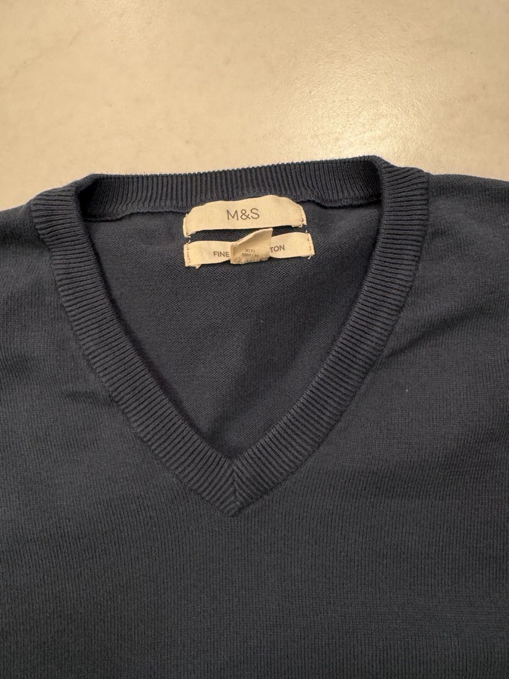 Pullover & Sweatshirts: WIE NEU - M & S Herren V-Pulli - Gr. XXL – Gebraucht aus Bad Ragaz von kpo_b7ph 2