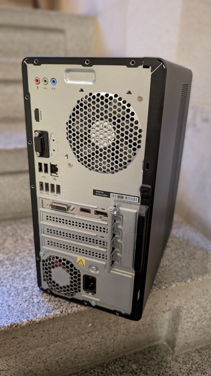 Hewlett Packard PC: Ordinateur HP Pavilion Desktop 564 – Usato da Pully venduto da FlorWoll 1