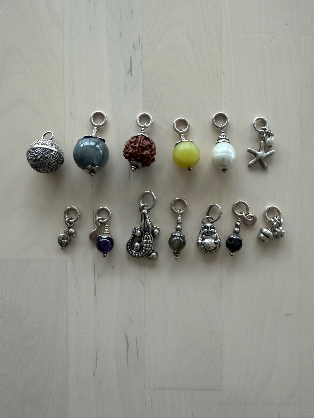 Catenine: Halskette mit diversen Charms – Usato da Glattpark(Opfikon) venduto da infinite_bags101 1