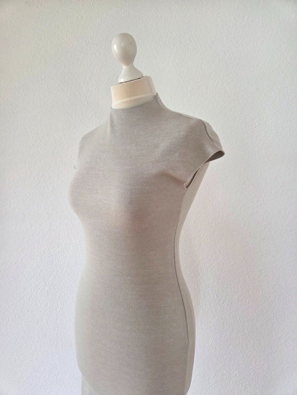 Zara Vestiti: Kleid Beige Zara – Nuovo (secondo la descrizione) da Wängi venduto da Bibo4.