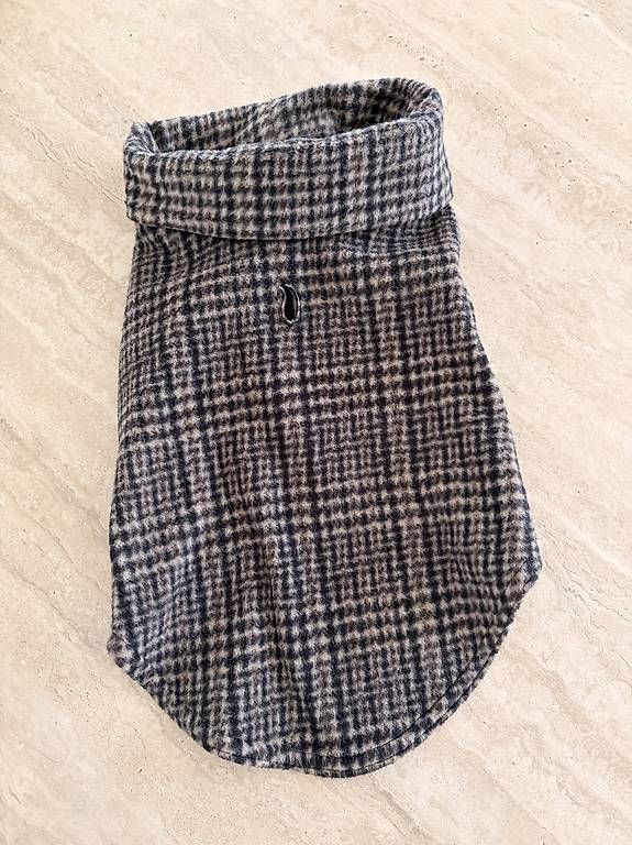 Vêtements: Hundepullover  – D'occasion à Oftringen par Ninavfen