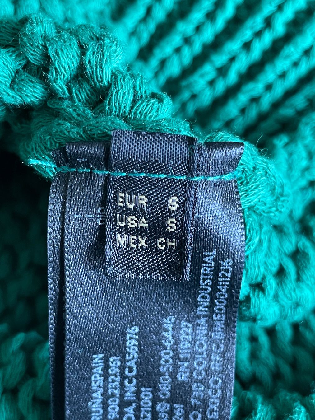 Massimo Dutti Top: Dunkelgrünes Top MASSIMO DUTTI – Nuovo (secondo la descrizione) da Richterswil venduto da IrynaL 3