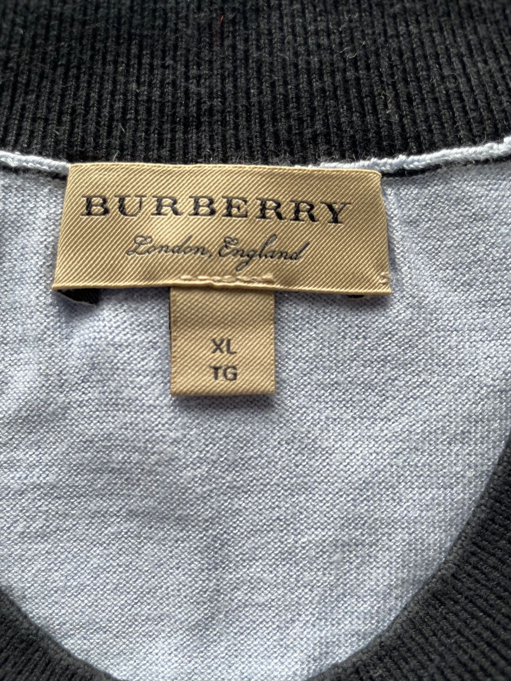 Burberry Maglioni & Felpe: Kurzarmpullover von Burberry, hellblau, Gr. XL – Usato da Balzers venduto da Golf-Lady 1