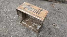 alte Holzkisten Persil und Savon Domino