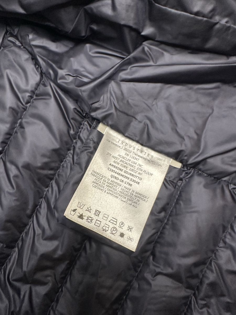 Moncler Jacken & Mäntel: Original Moncler Jacke Mädchen 6ans / 116cm – Gebraucht aus Mühlethal von sarah-davide 5