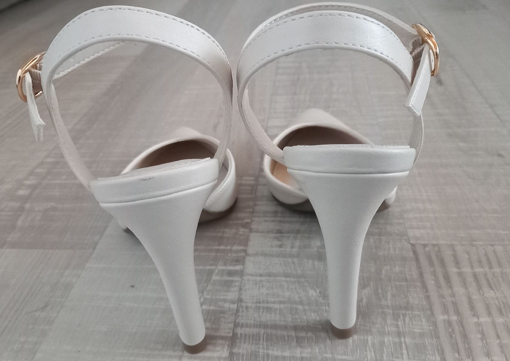 Scarpe da donna: 2 paires d'escarpins taille 36 – Usato da Tramelan venduto da Belleza82 4
