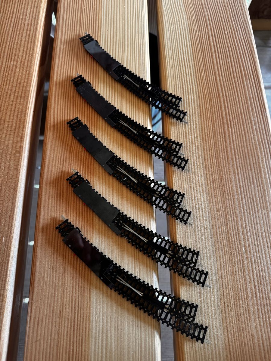 Trix Trains électriques: Minitrix, Bogenweiche rechts 4971, 5 Stk – D'occasion à Kyburg-Buchegg par Mlaett 2