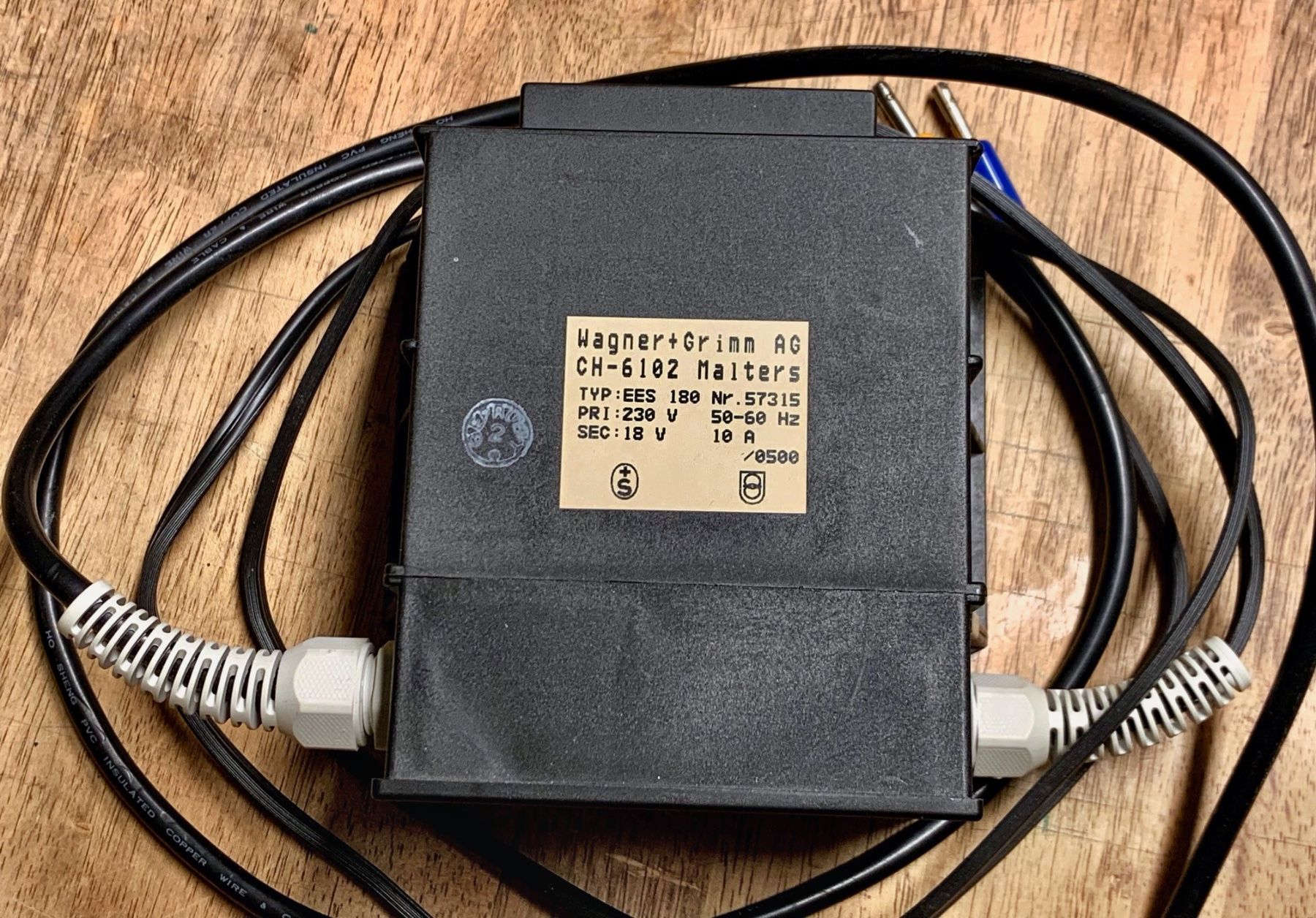 Componenti elettronici: Trafo-AC  220Volt sec. 18V - 10Amp  von Hagner+Grimm – Usato da Uerikon venduto da daylight-484 2