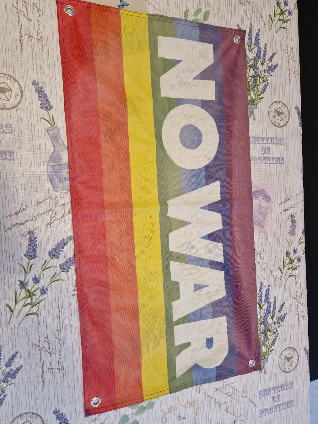 Fahnen: No War Flagge/ Friedensflagge – Gebraucht aus Glis von mic_2ht8