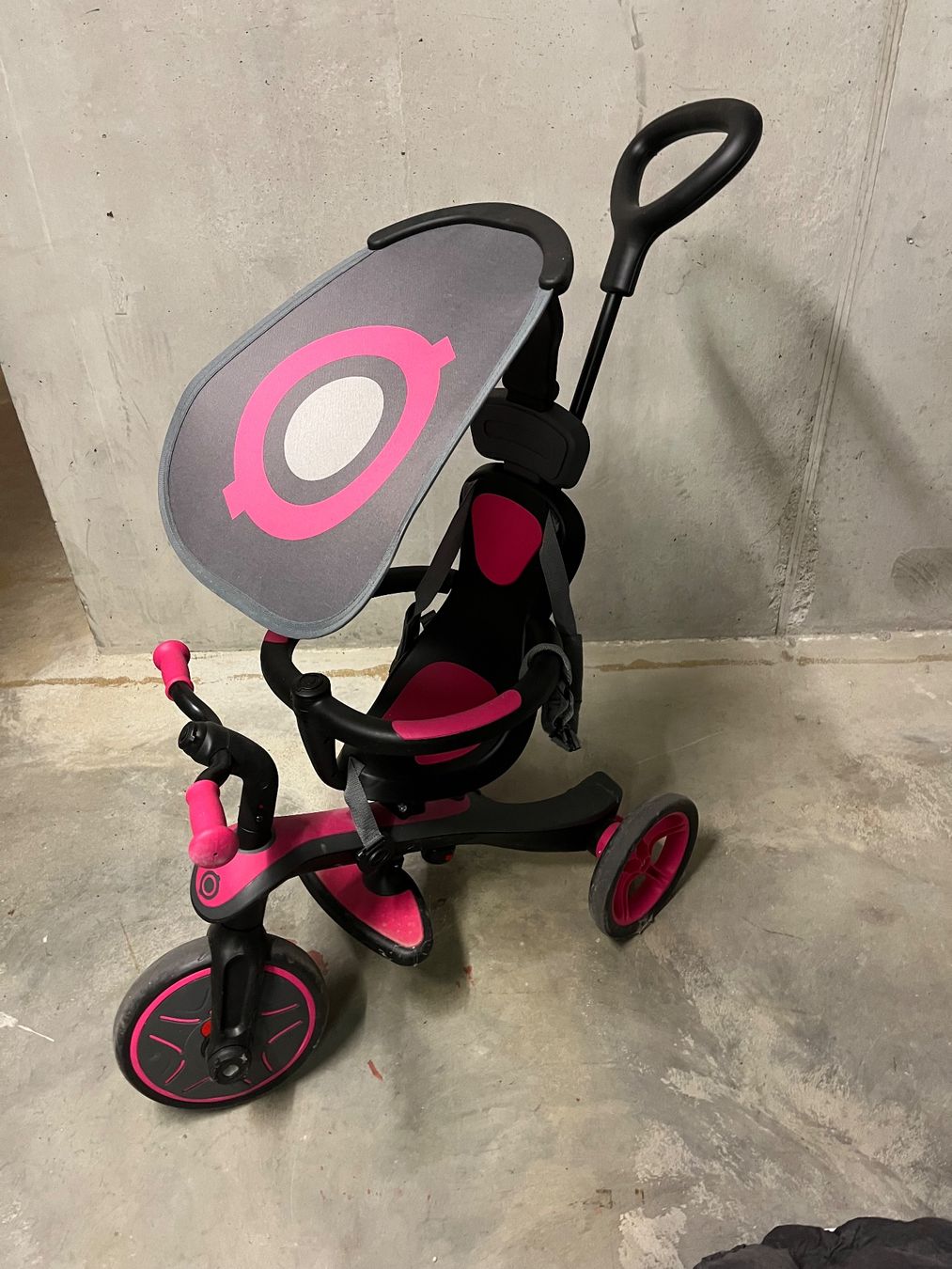 Globber Veicoli per bambini: Tricycle Globber 4 en 1 rose – Usato da Estavayer-le-Lac venduto da stelina13