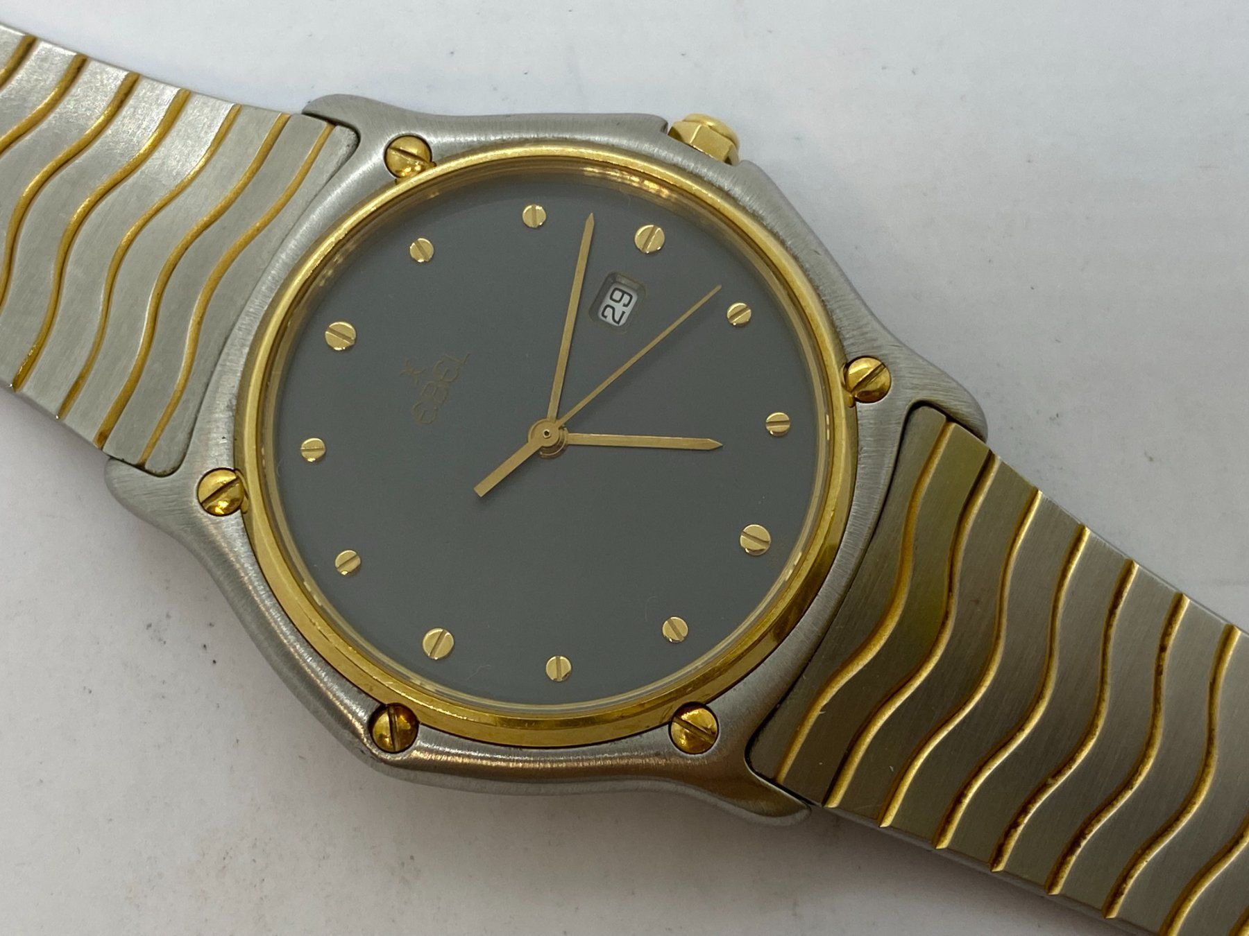 Ebel Orologi: EBEL Wave 35mm Quarz läuft/i494 – Usato da Bern venduto da JMsoehne1987