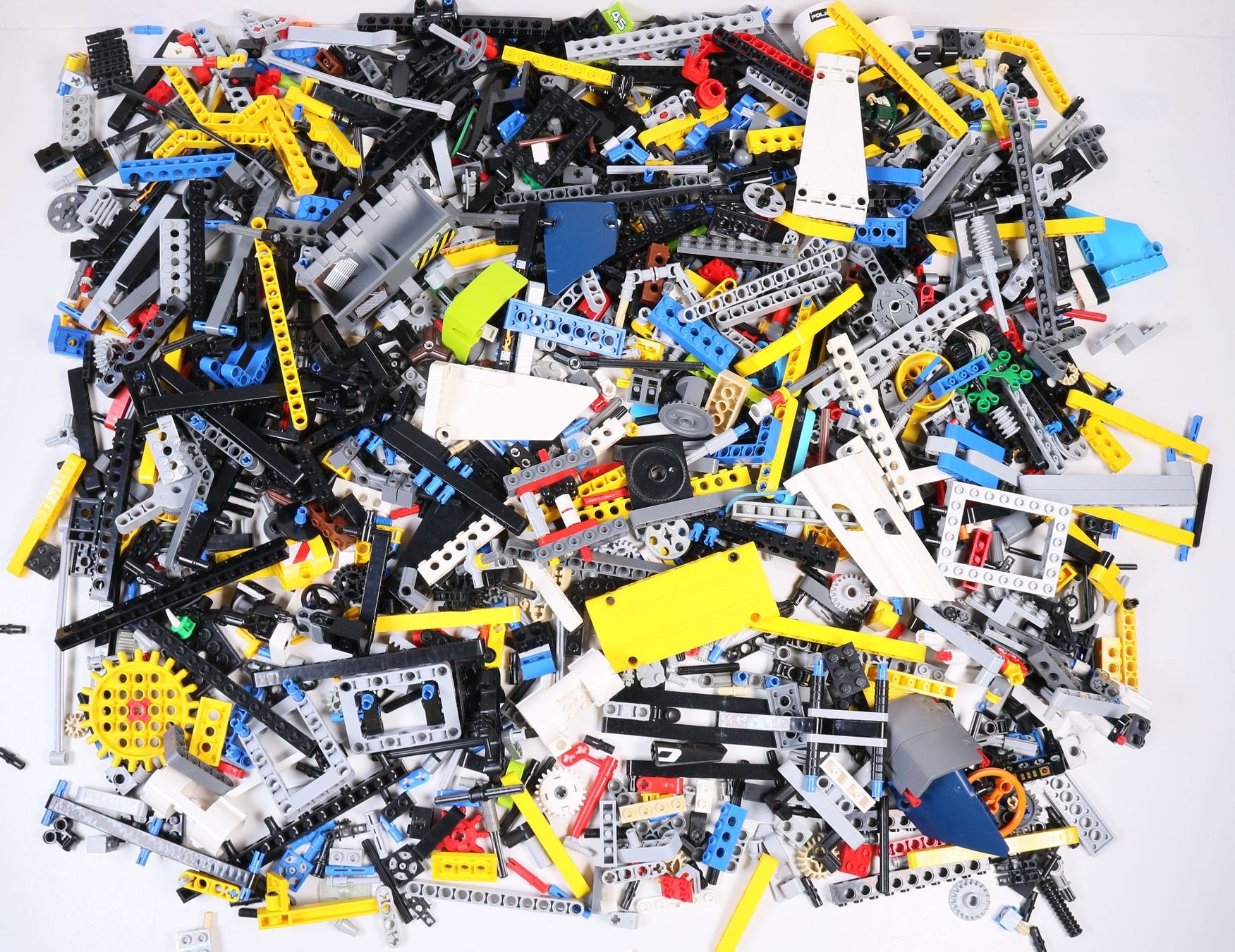 Lego Kit di costruzioni: 1.5 kg überwiegend Technikteile – Usato da Hettlingen venduto da Scholi99