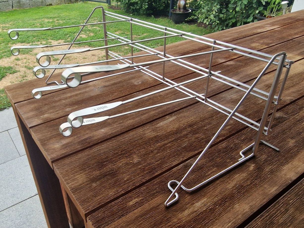 Couverts: Weber Edelstahl Spiess-Set mit Gestell – D'occasion à Volketswil par Bmarlin 1