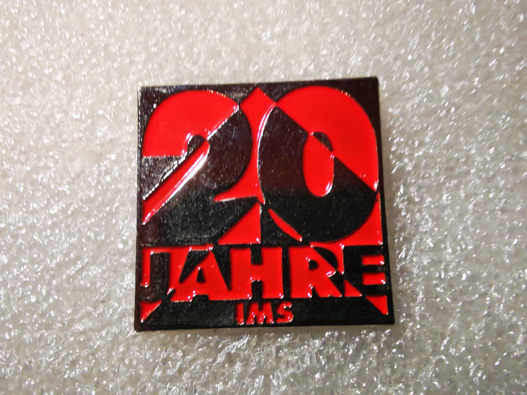 Placchette & Badge: Ansteckpin 7: 20 Jahre IMS – Usato da Oppligen venduto da Pin-Fall-Shop