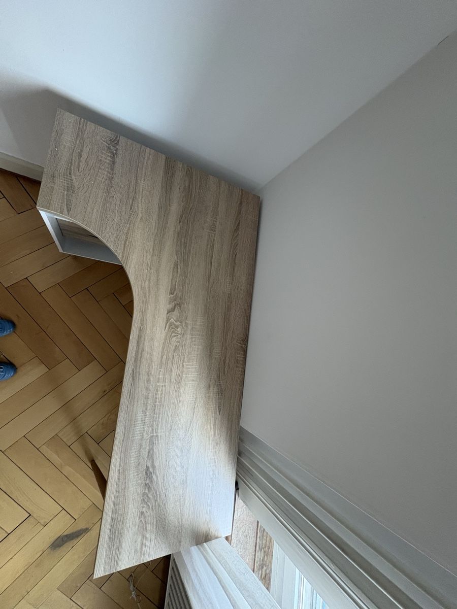 Bureaux: Pult Ecke aus Holz – D'occasion à Zürich par leo_d7j5 1