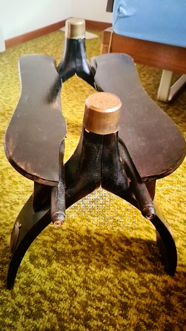 Sgabelli: Kamelhocker ca. 60 jährig – Usato da Lachen SZ venduto da Mira20 1