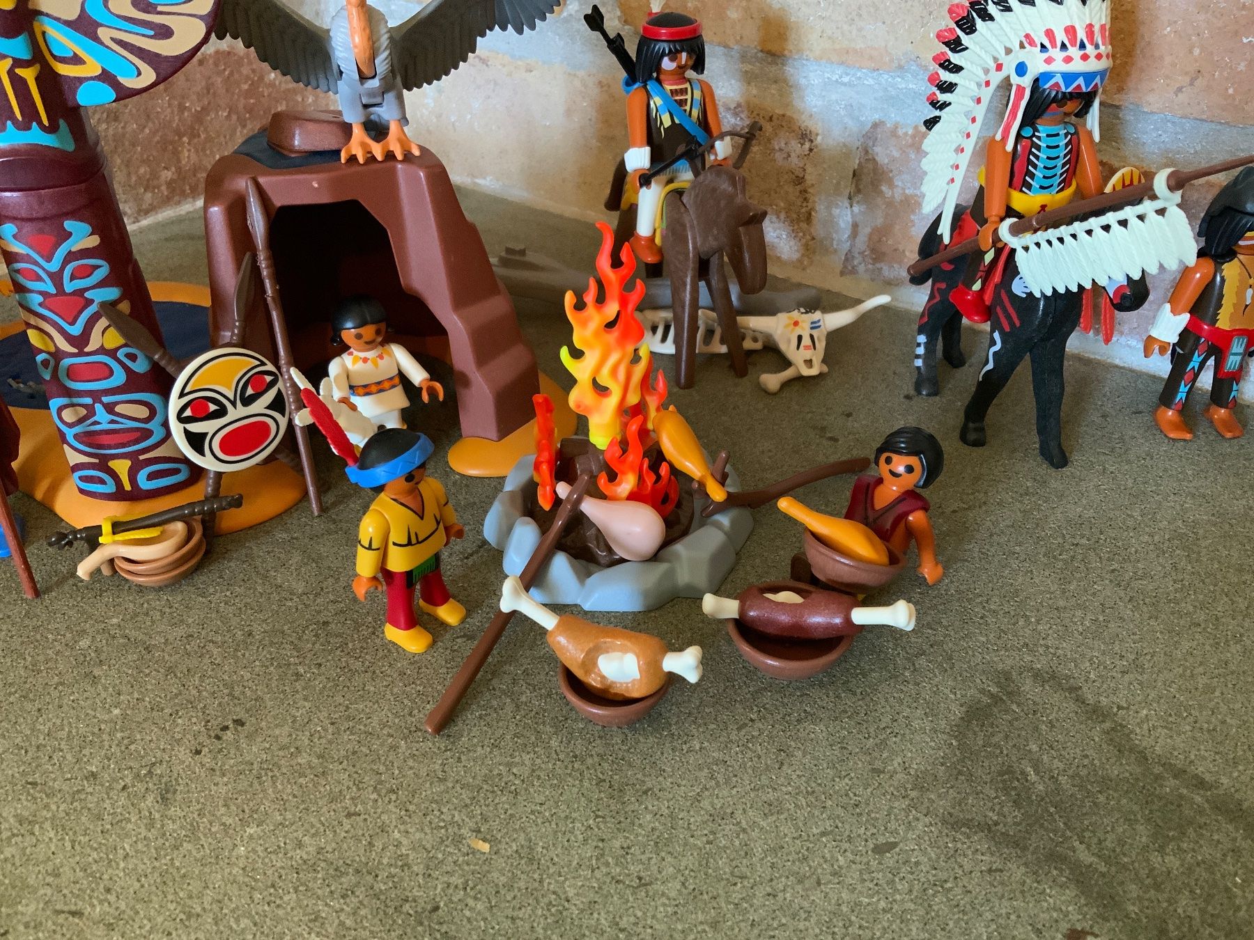 Playmobil Spielzeuge: Playmobil Indianer am Wasserfall – Gebraucht aus Burgdorf von rainerw07 1