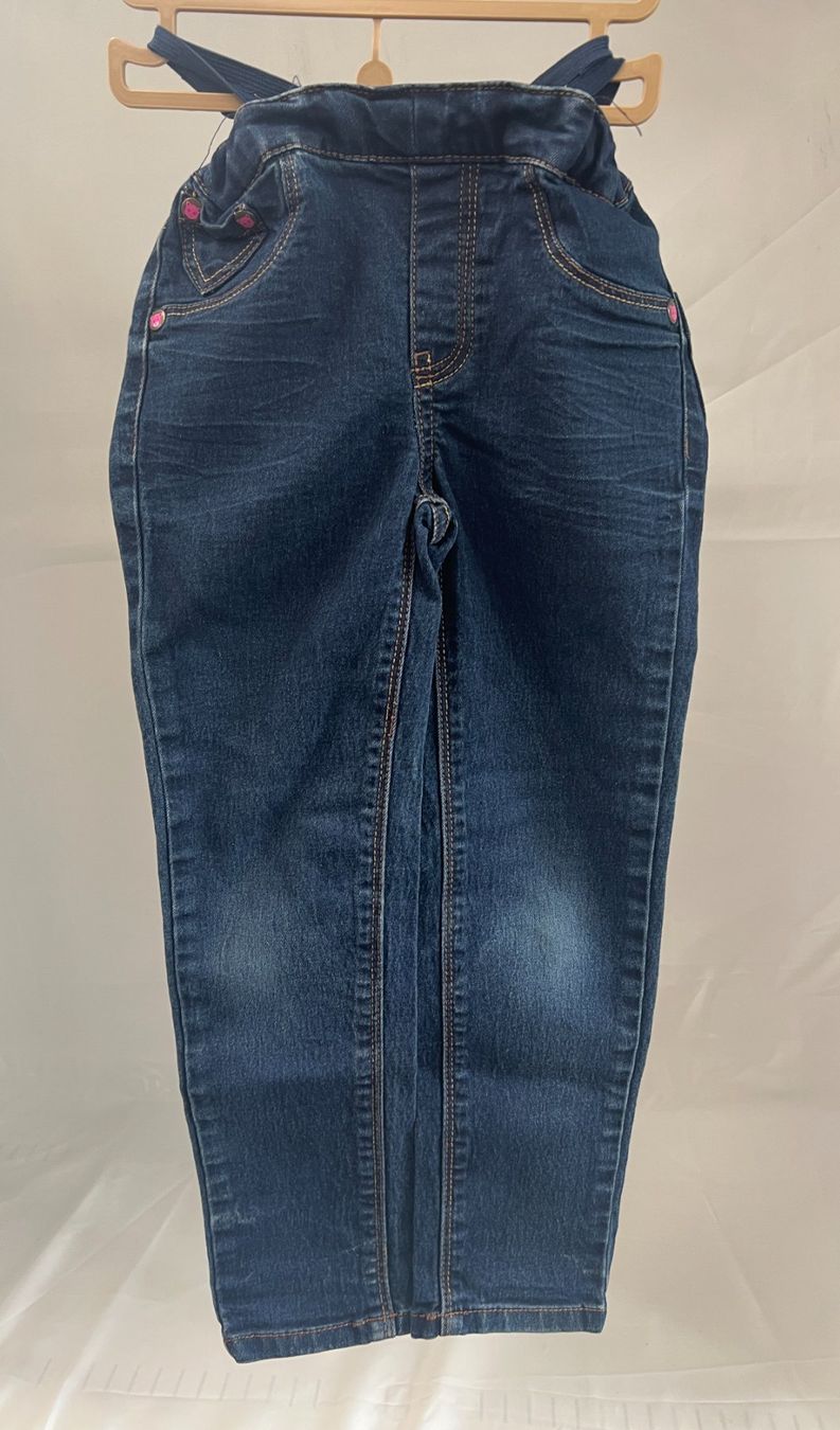 Pantaloni: 3 Hosen Grösse 110 – Usato da Zürich venduto da Drahtzug 2