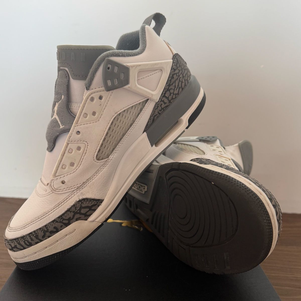 Jordan Schuhe für Jungen: Jordan spizike low 40 – Gebraucht aus Uitikon Waldegg von Miss.Lue 4