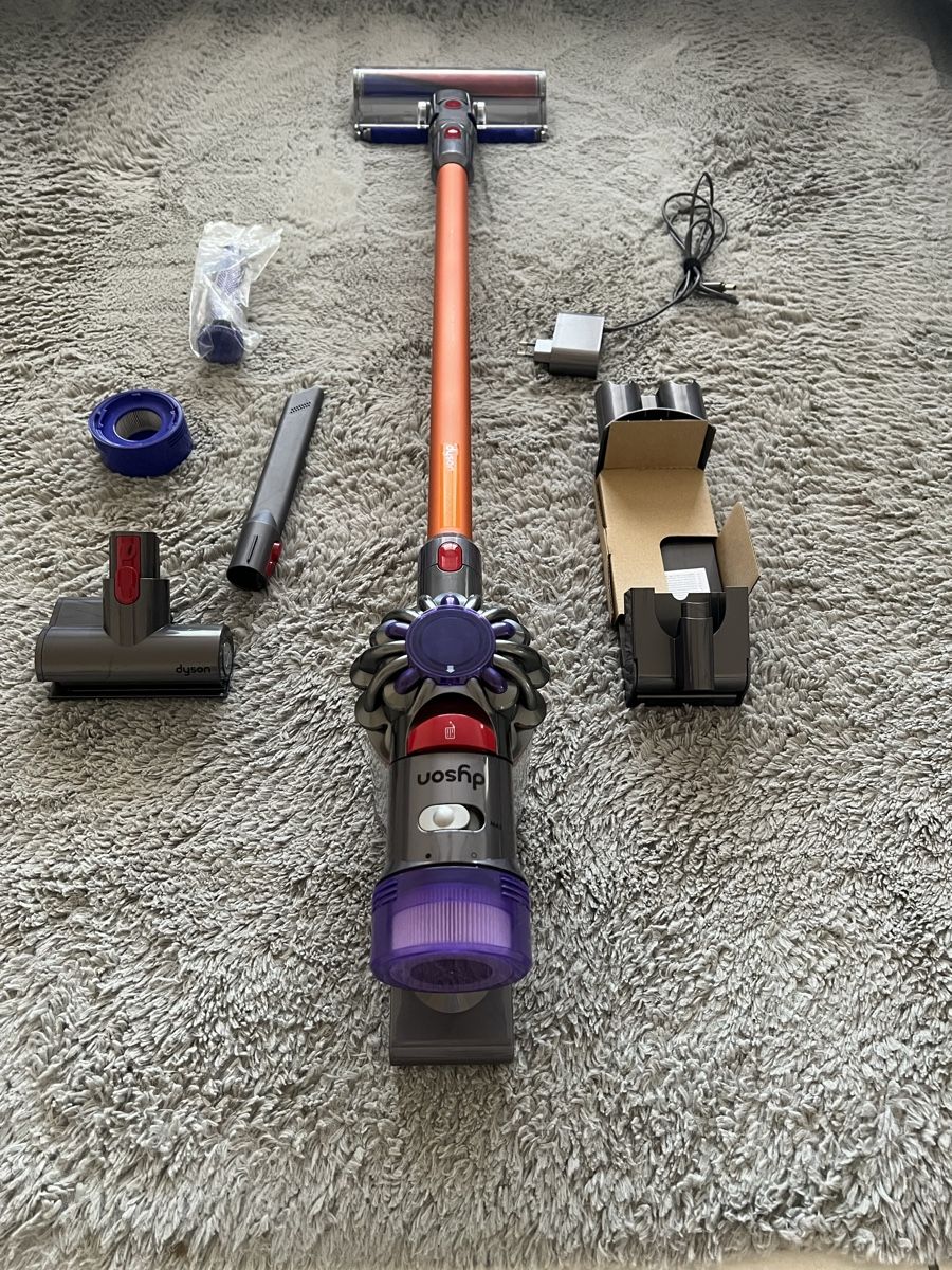 Dyson Aspirateurs & Accessoires: Dyson V8 Absolute ✅ batterie ✅ accessoires ✅ – D'occasion à Vauderens par Sah-C1995 9