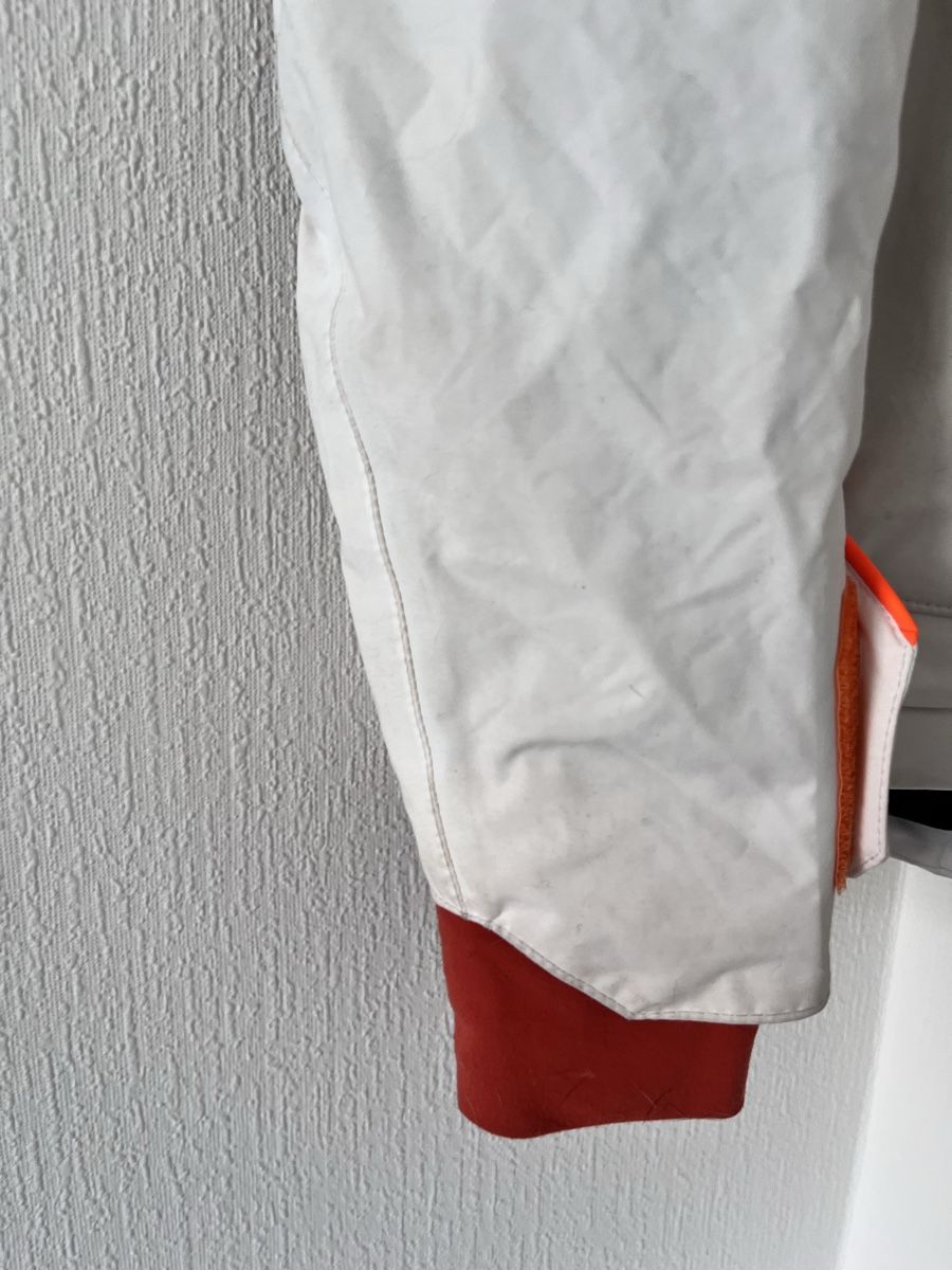 Helly Hansen Jacken: Helly Hansen Ski Jacket white L/G used condition – Gebraucht aus Lausanne von Danash 1