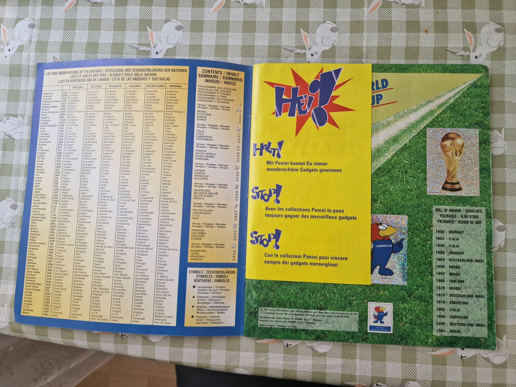 Panini Sammelbilder & Trading cards: Panini WM 98 Album – Gebraucht aus Adliswil von vendor123 1