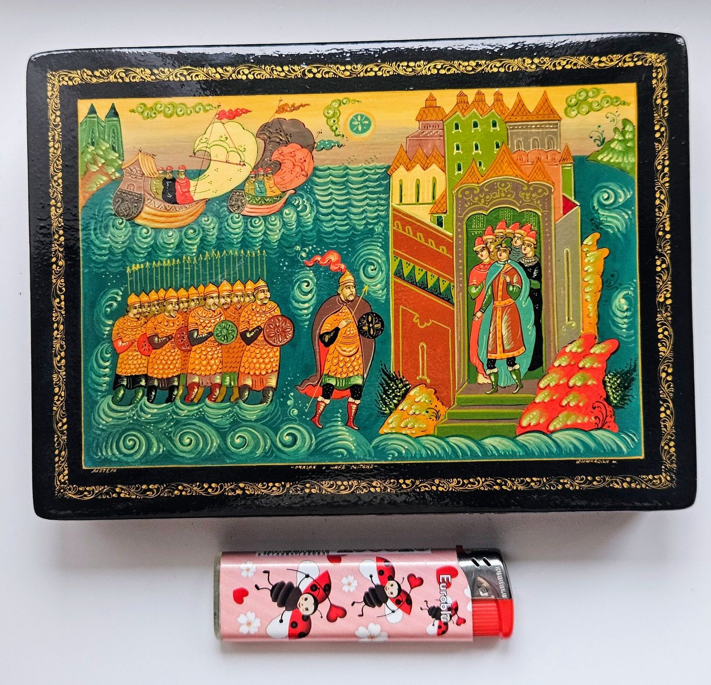 Sculture & Statue: Mstëra Lackierte Pappmache Box, Russland. – Usato da Lugano venduto da Numisartes