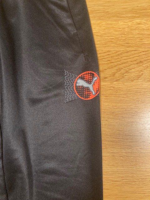 Puma Pantaloni: KIndersporthose Puma – Usato da Zürich venduto da Laura1079 1