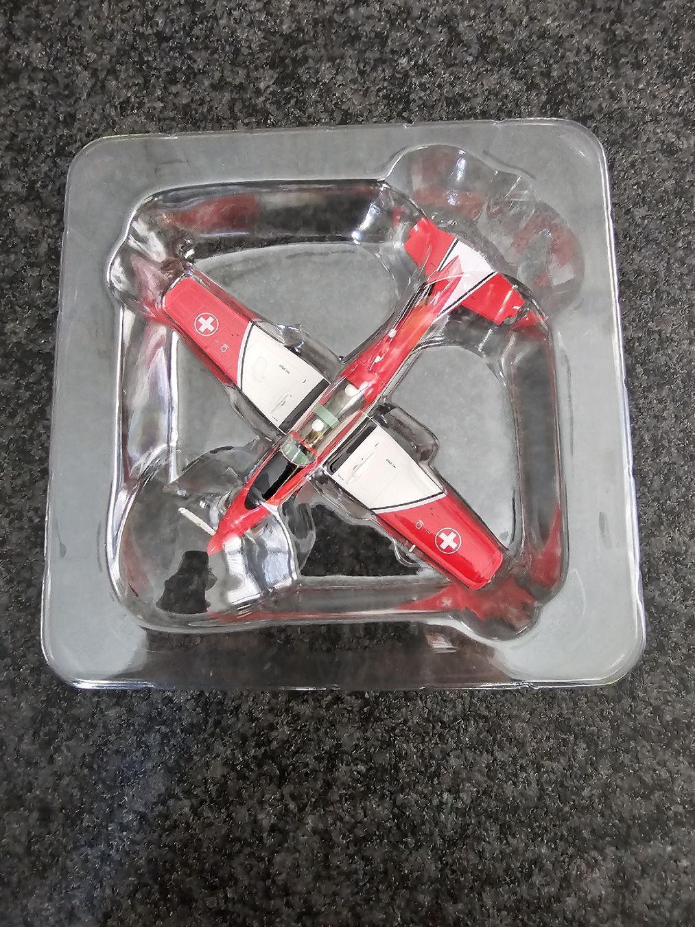 Schweizer Armee Kit di modellismo & Modellini statici: Pilatus PC-7 Arwico 1:72 2Stk. – Nuovo e nell'imballaggio originale da richenthal venduto da Usmike 1