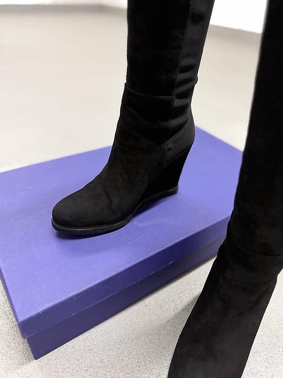 Scarpe da donna: Stuart Weitzman Stiefel mit Keilabsatz – Usato da Steinhausen venduto da deikoon 1