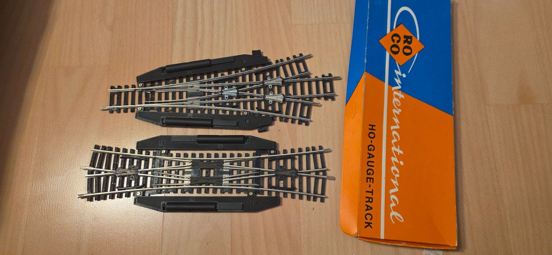 Roco Modelleisenbahnen: Roco weichen 2 stück HO/DC – Gebraucht aus Hochfelden von Danizh0