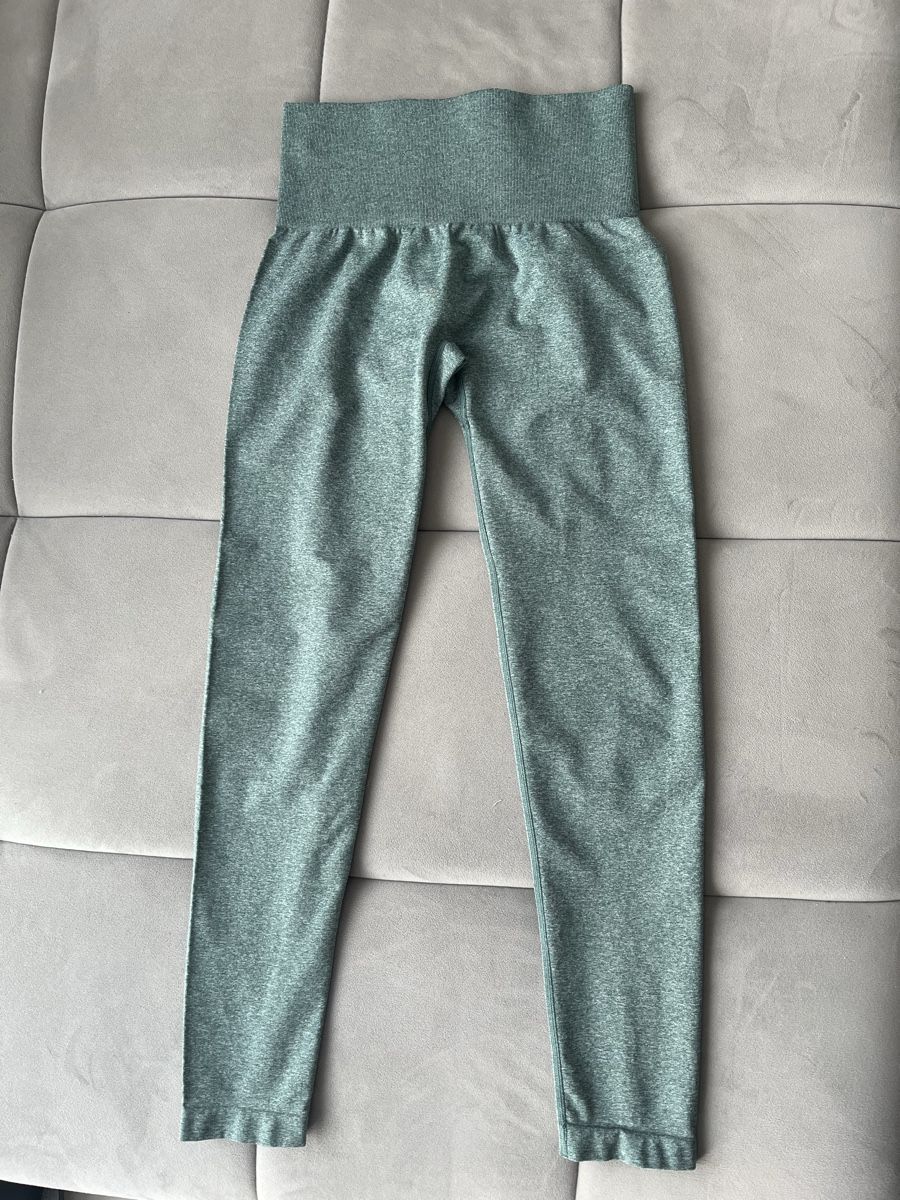 NVGTN Leggings: NVGTN Seamless Leggings – Gebraucht aus Grenchen von rahel_98