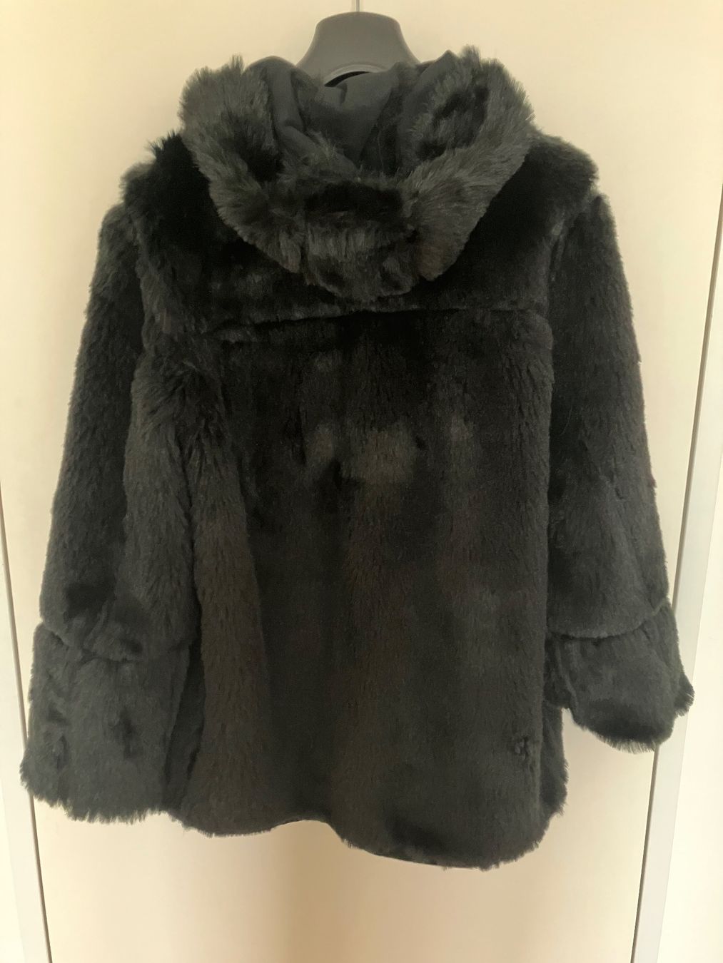Versace Cappotti: Versace Mantel Grösse 170 – Usato da Zürich venduto da Kue_Zuerich 6