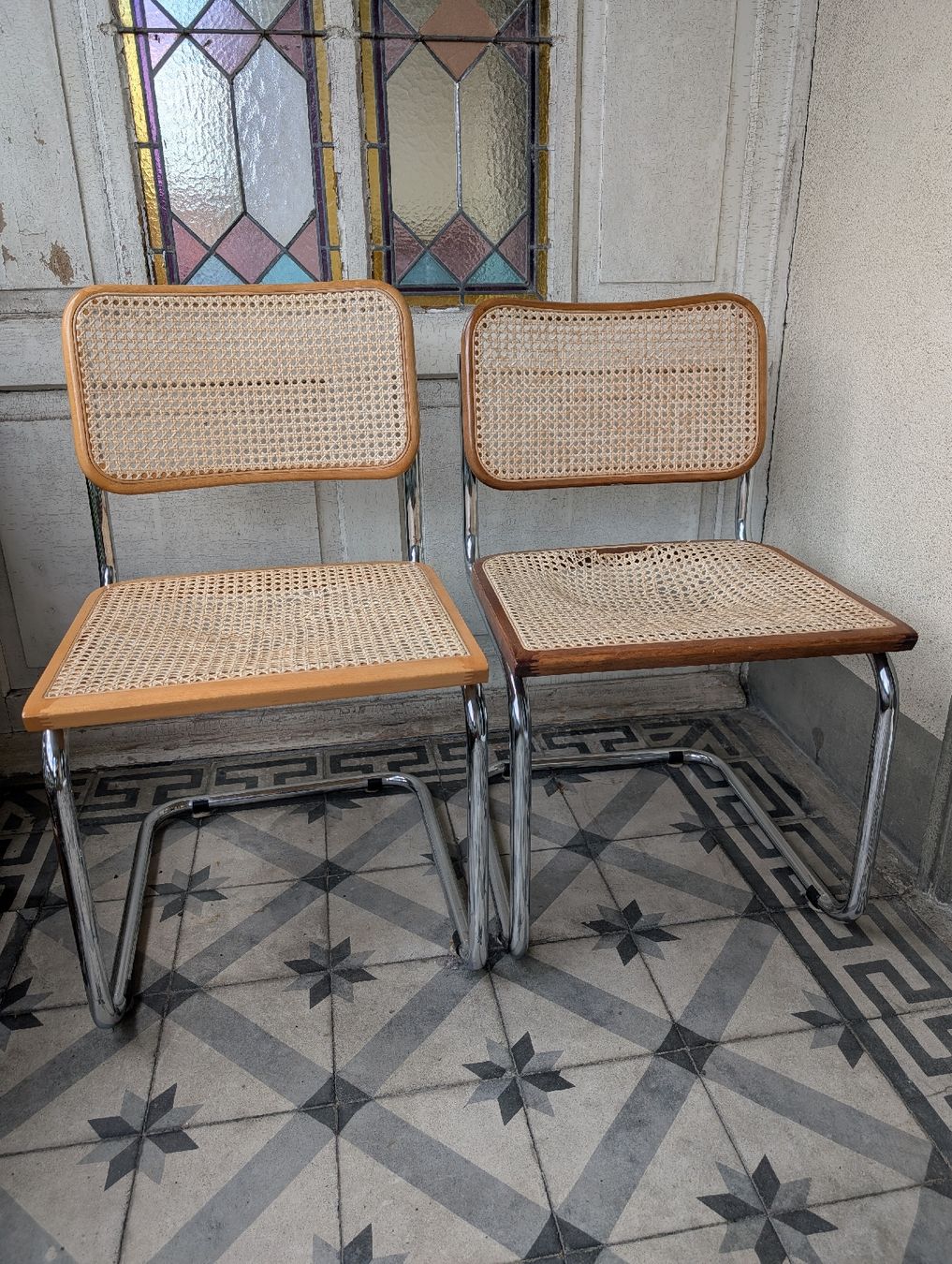 Stühle: Günstiges 2er Set gebrauchte Freischwinger Stühle – Gebraucht aus Zürich von Hedkandi